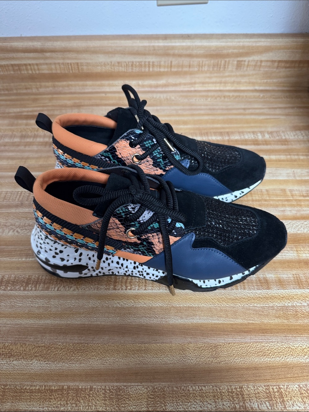 Black and Orange Casual Sneakers - Picture 2 of 2